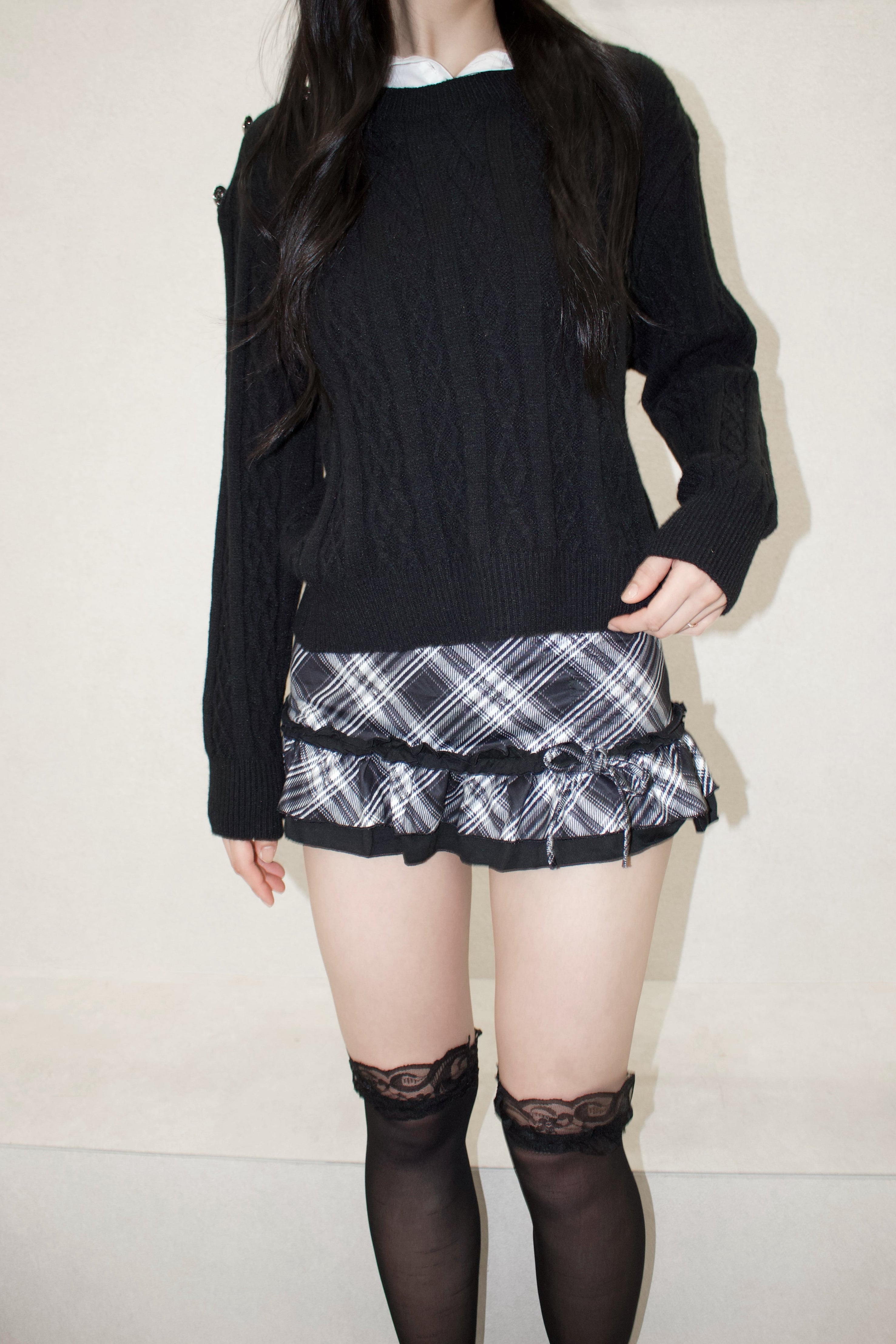 lace plaid skirt.