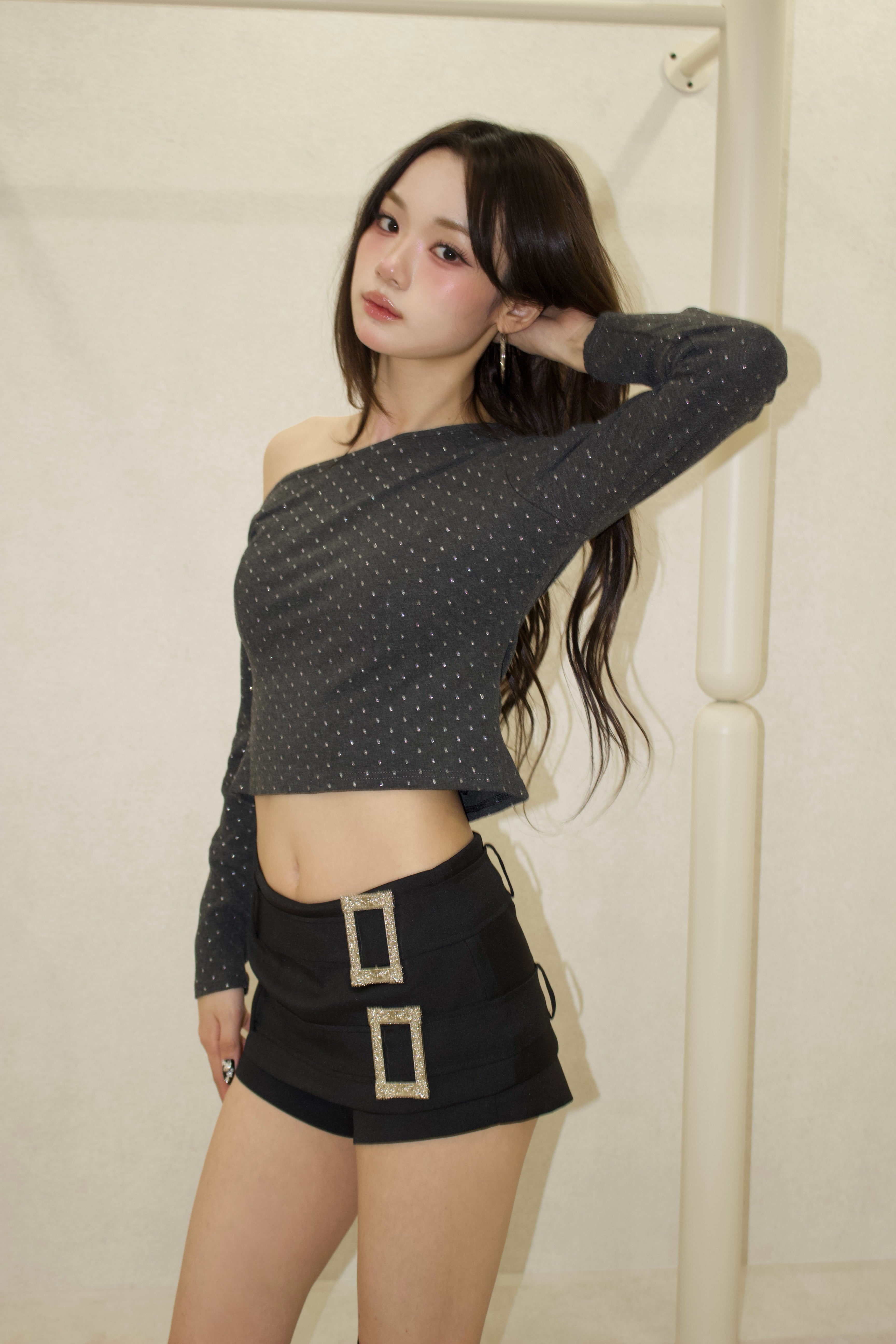 asym noir tops.