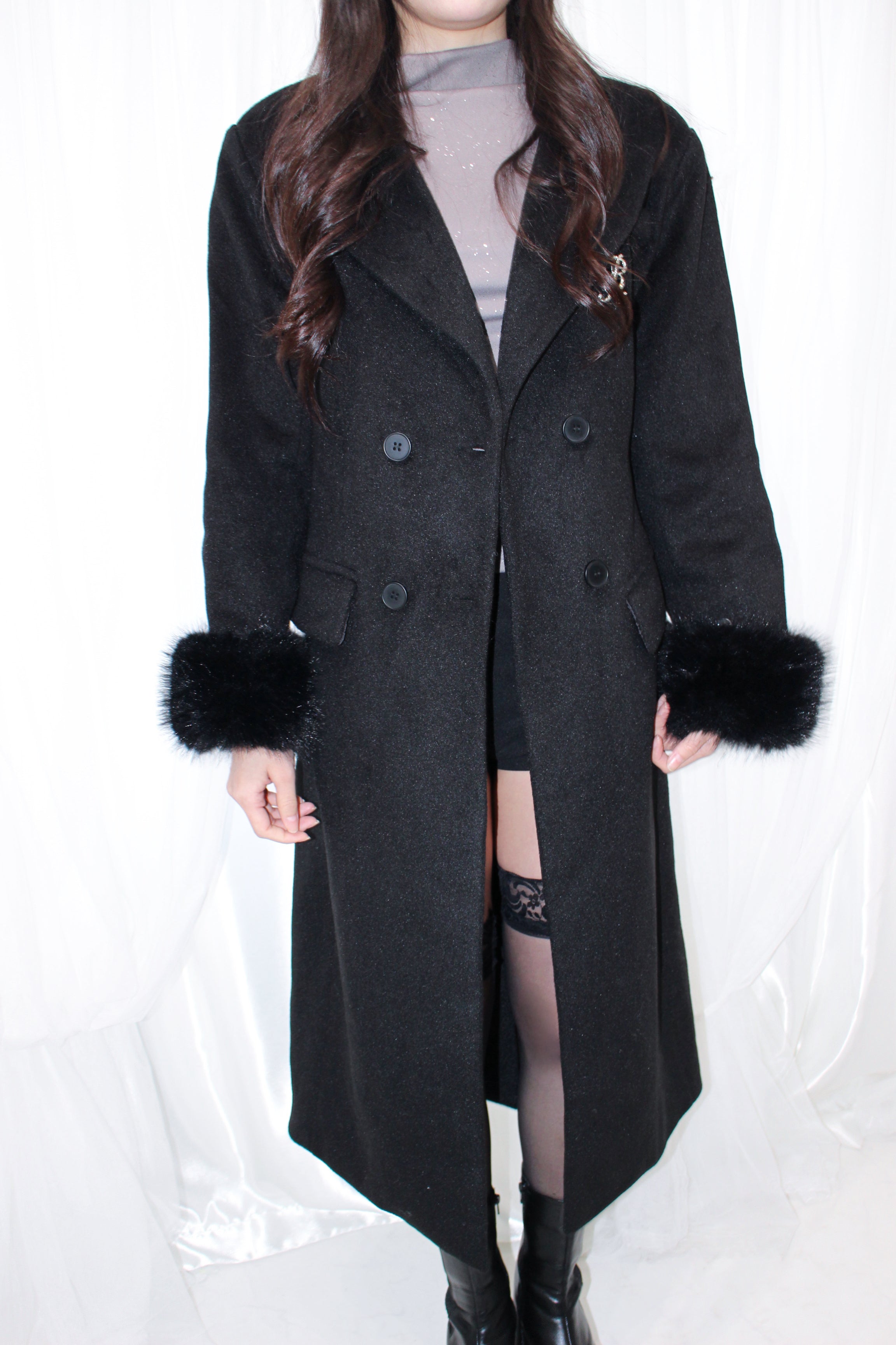 "R" tailored coat.