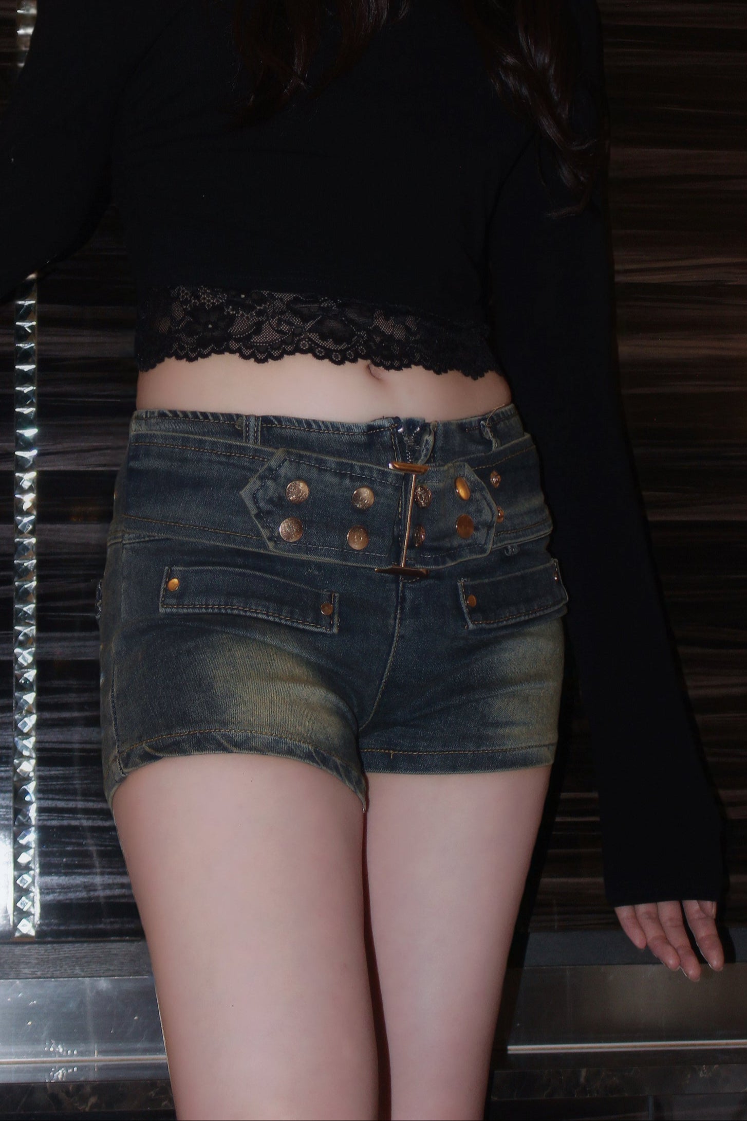 muse en lace one shoulder.