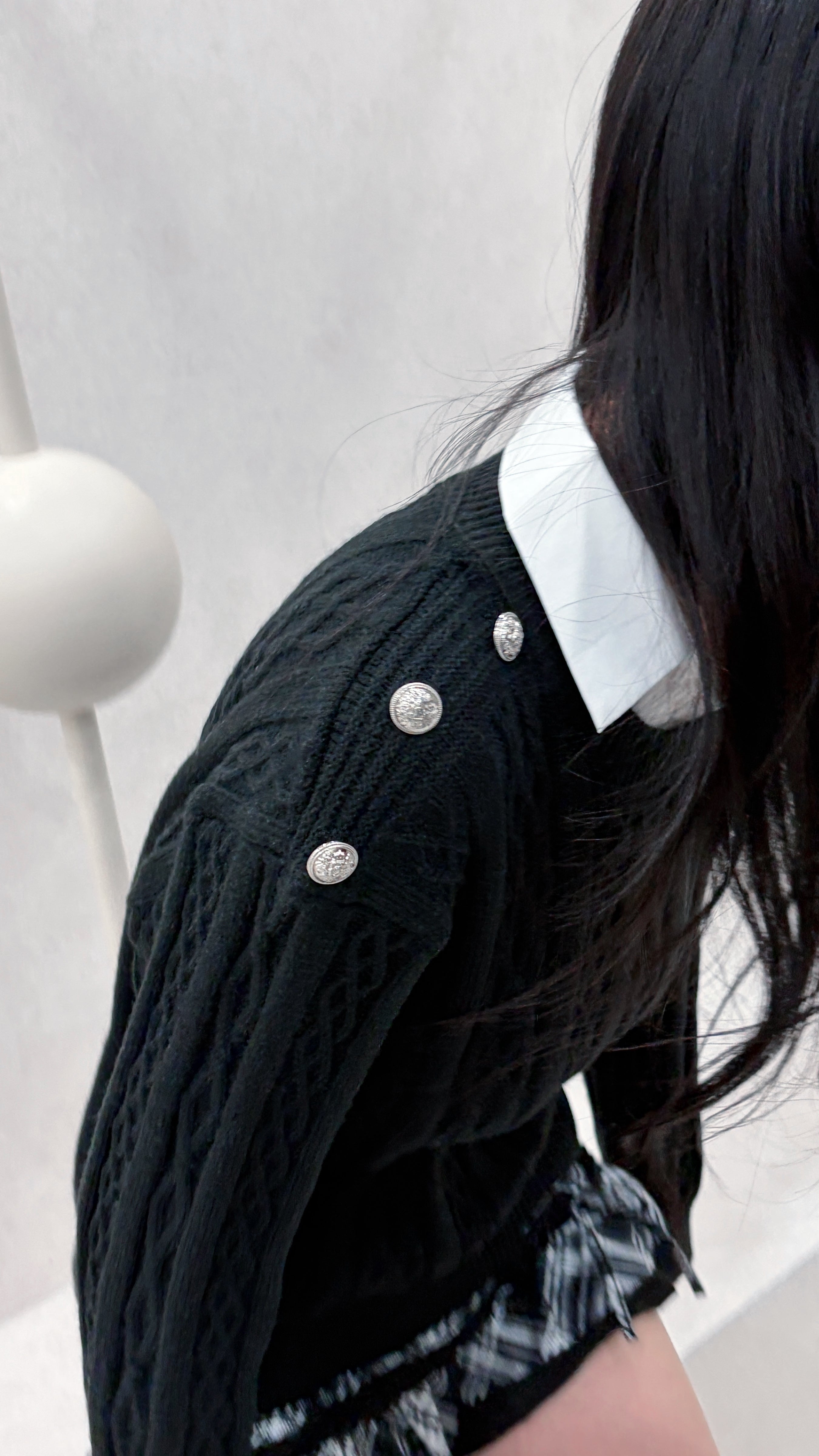Chérie Collar Knit.