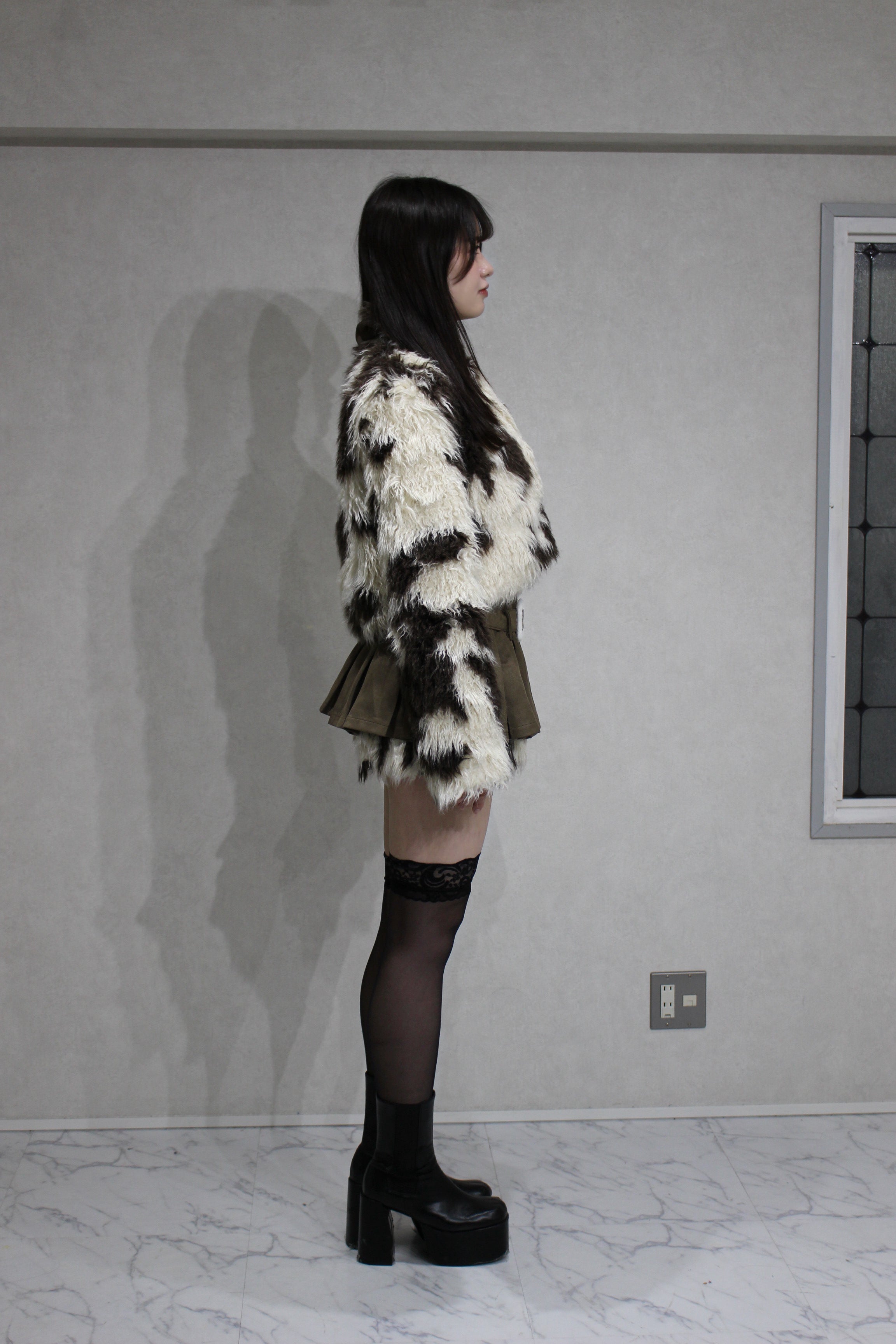 curly faux fur set-up.