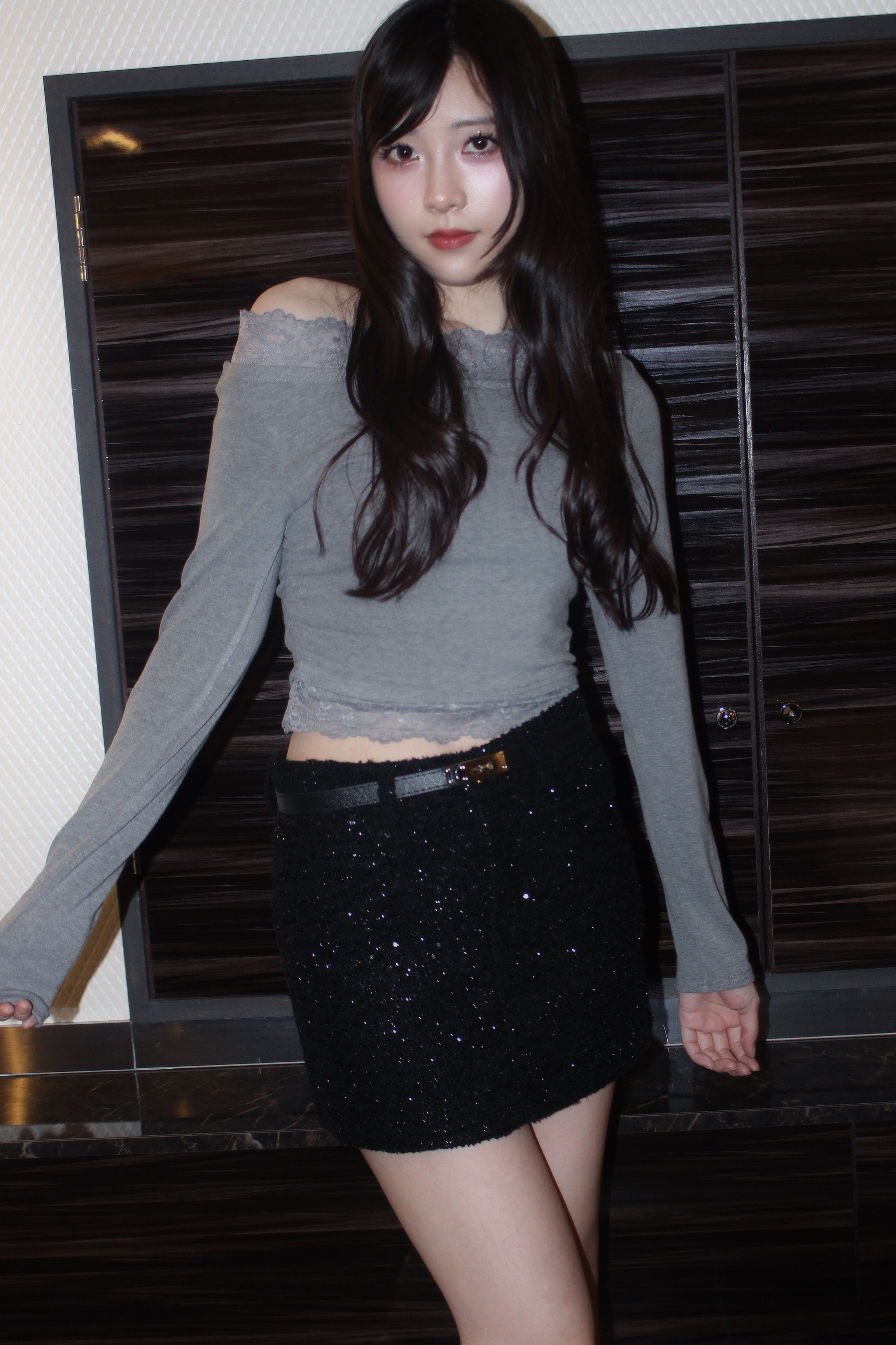 muse en lace one shoulder.