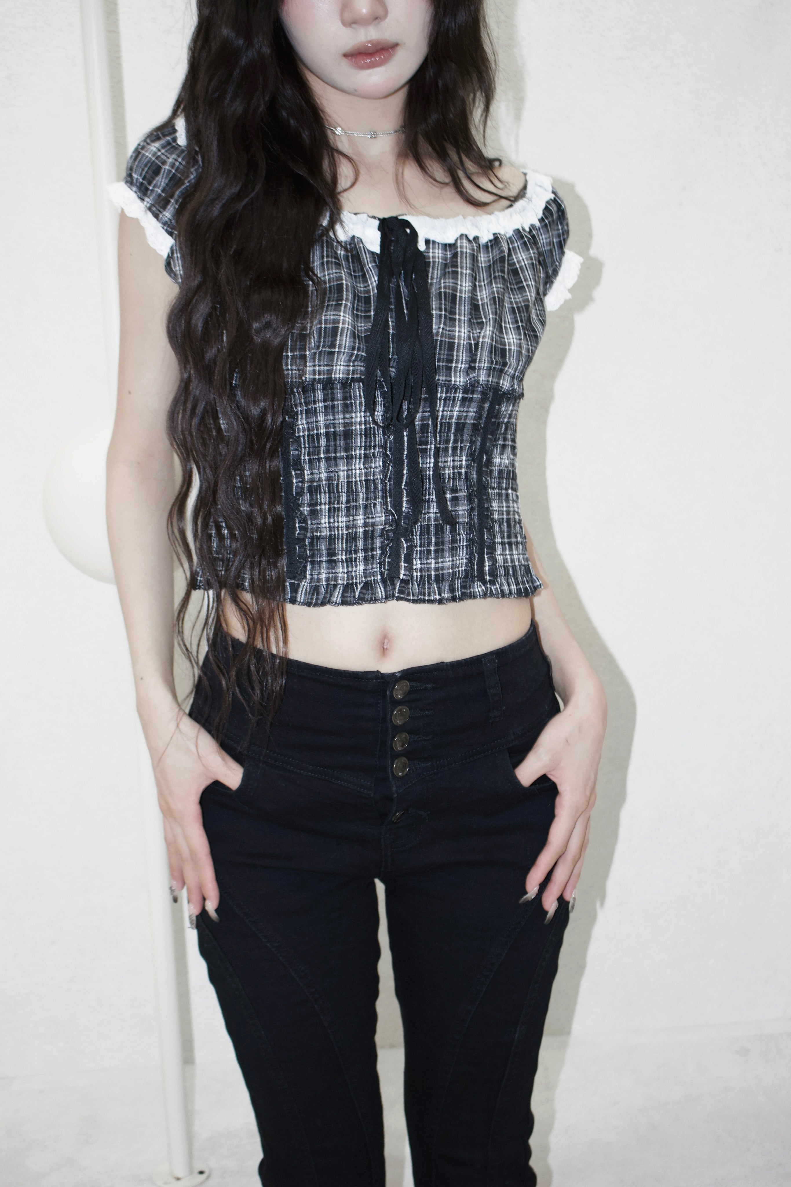 noire check tops.