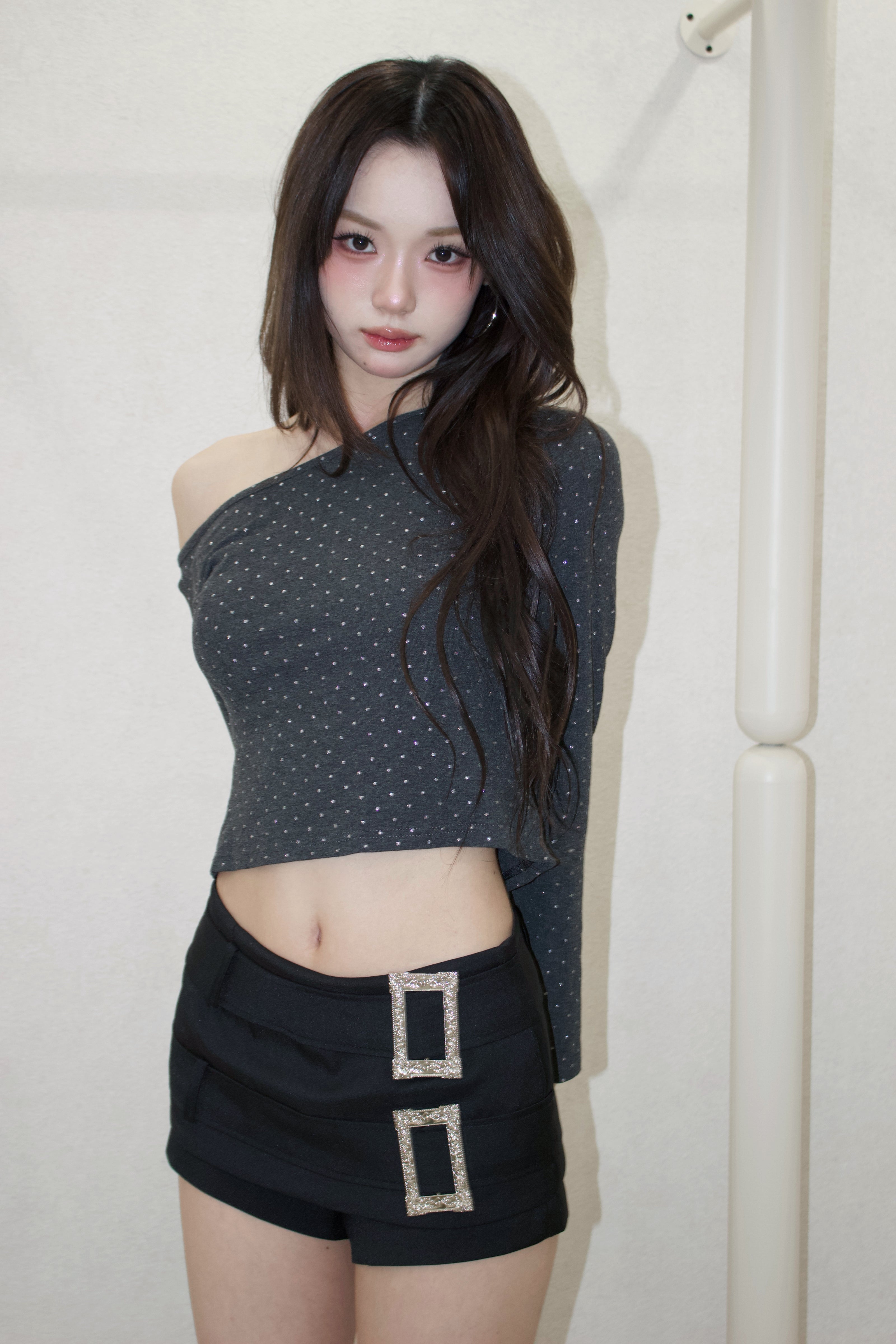 asym noir tops.