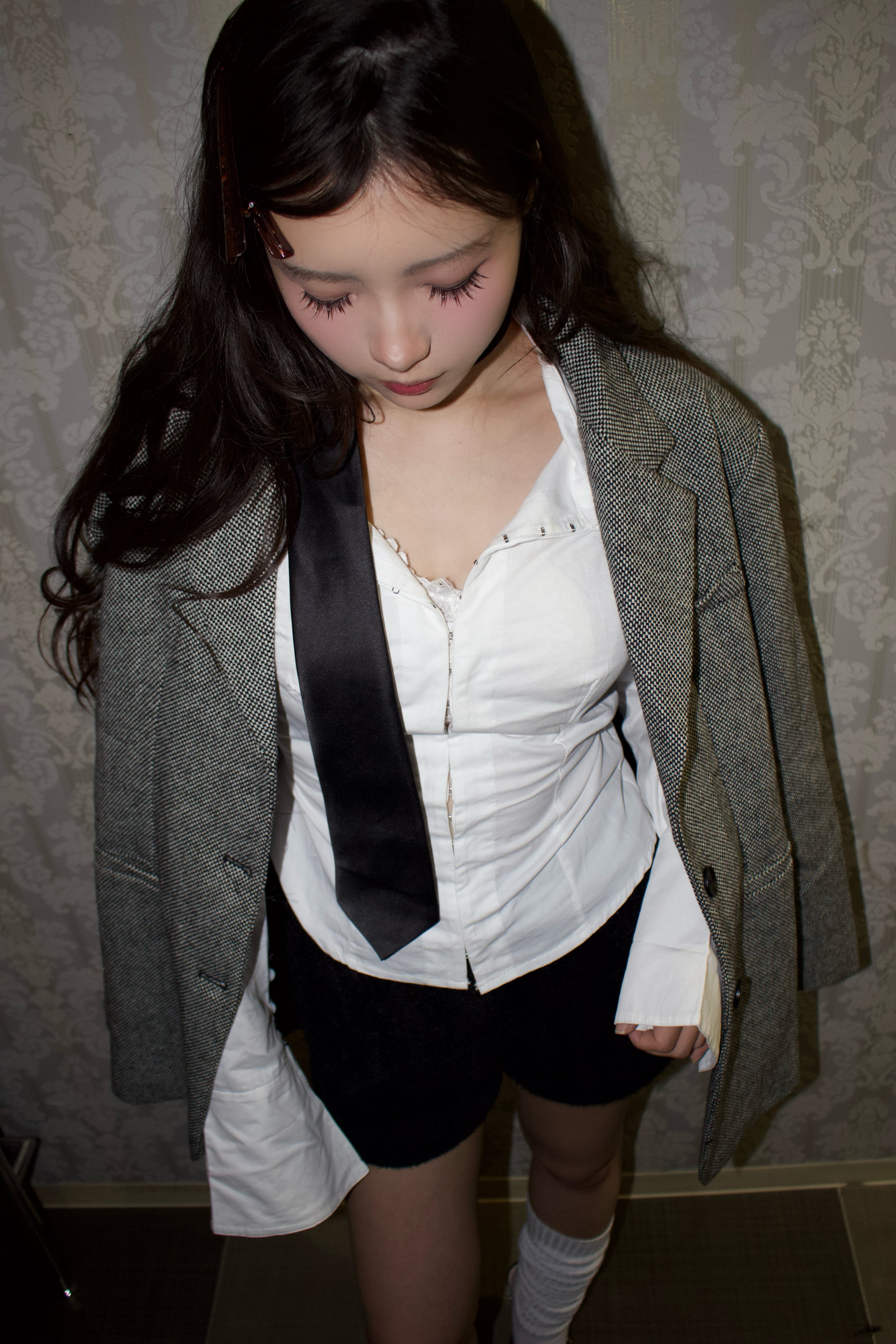 contour ribbon shirt.