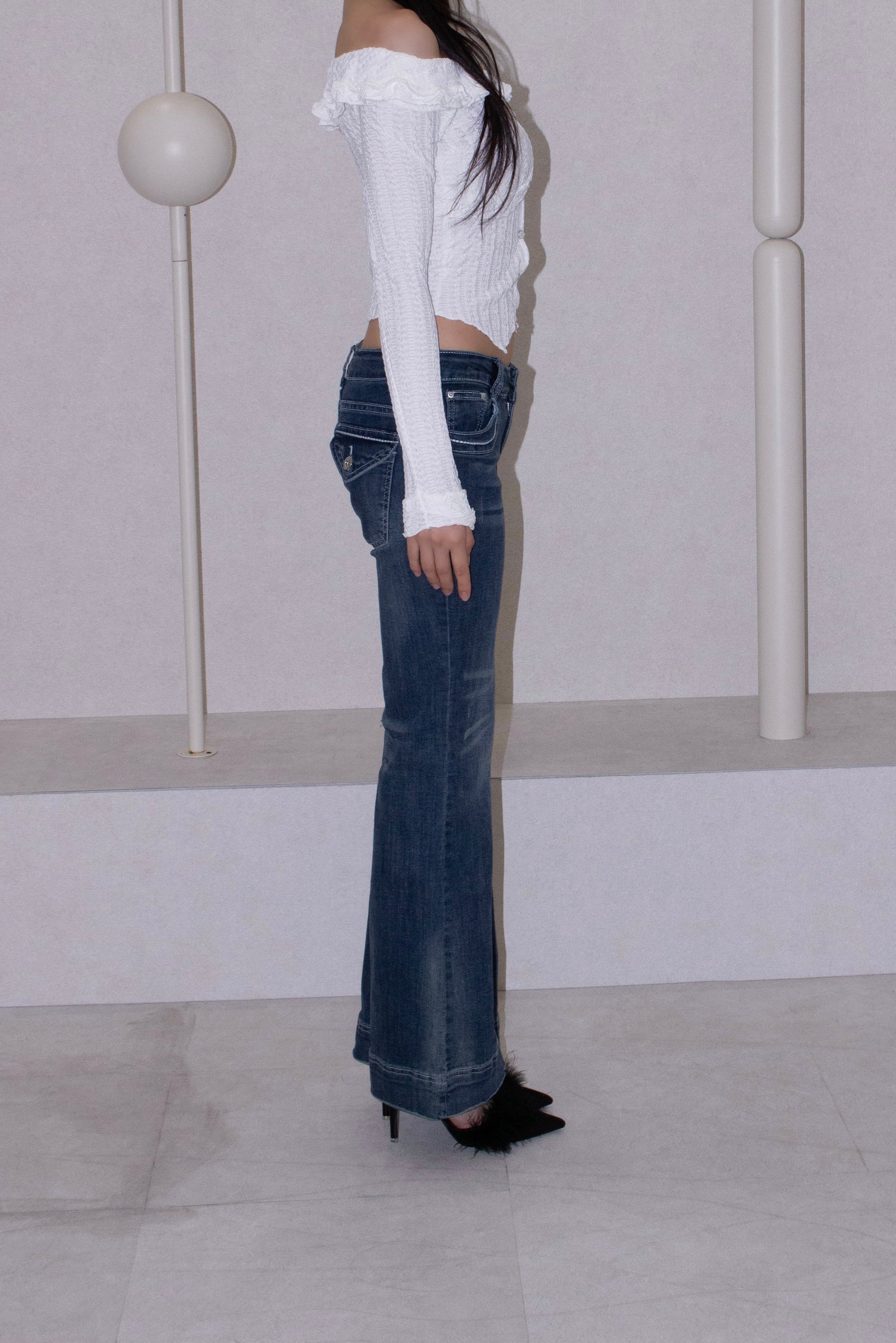model fit denim.