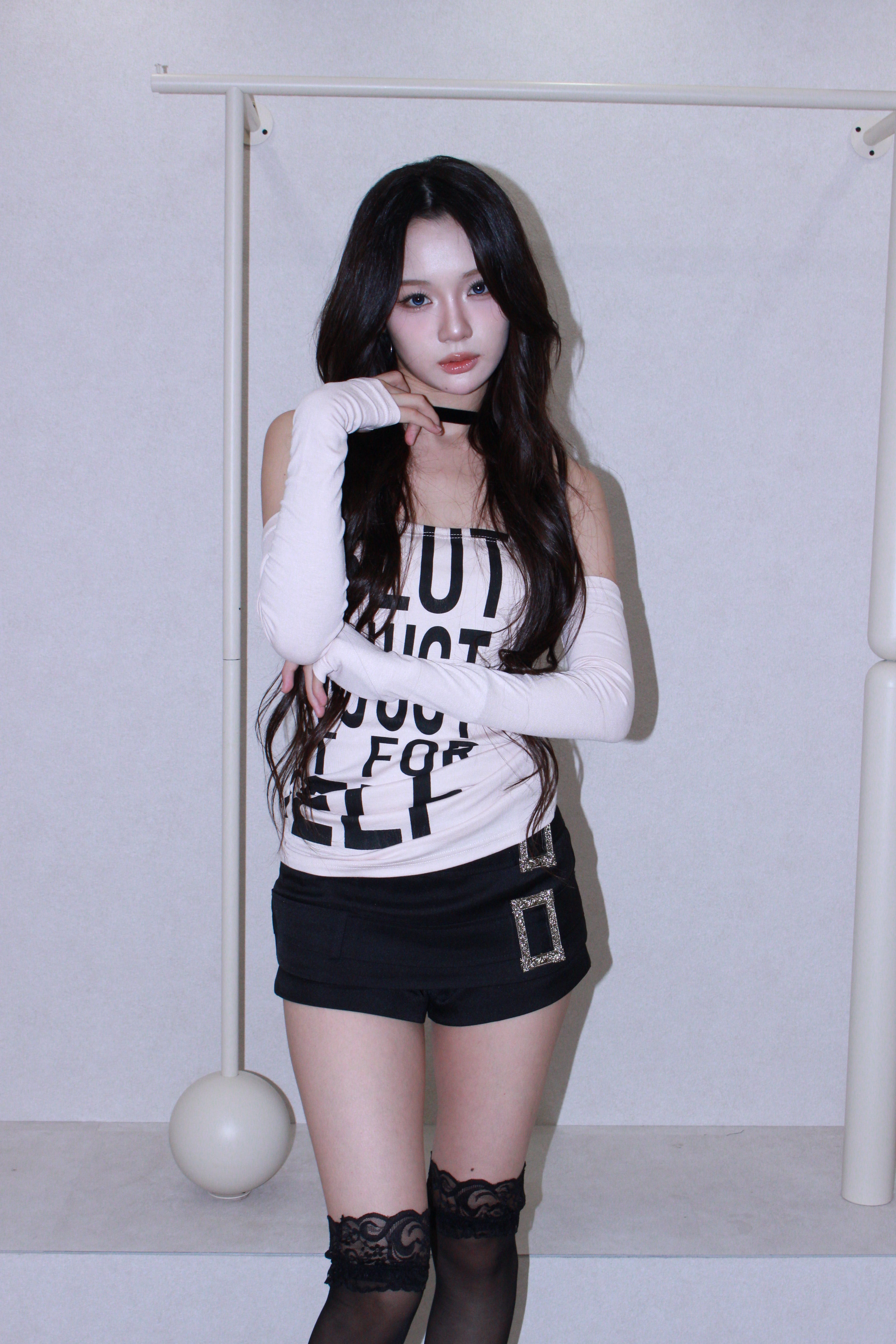 attitude logo tops.