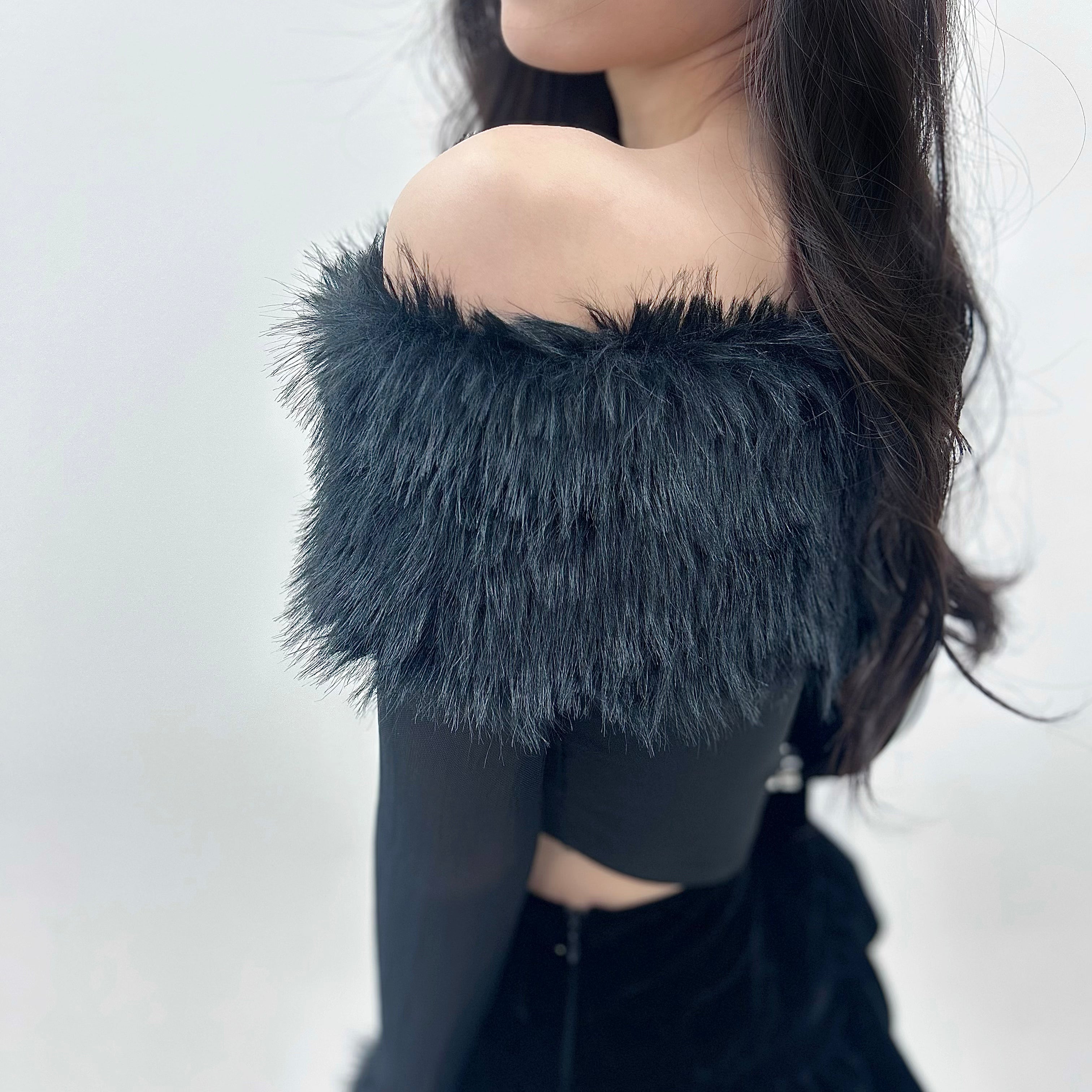 far×off-shoulder corset.