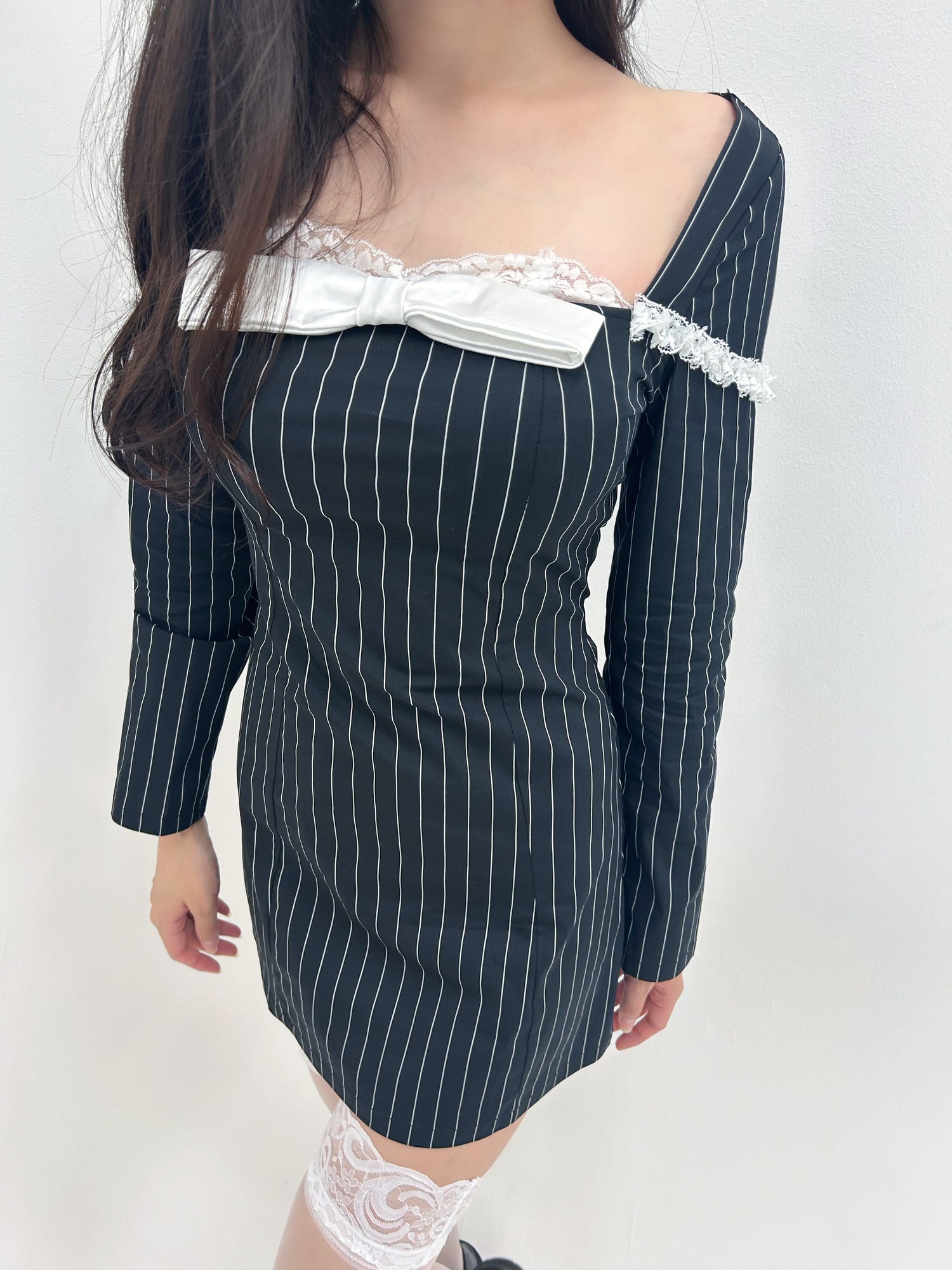 ribbon stripe one-piece.