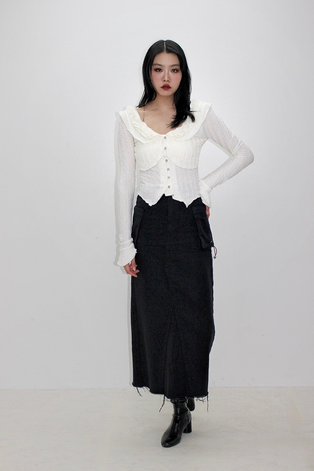 ring long skirt.