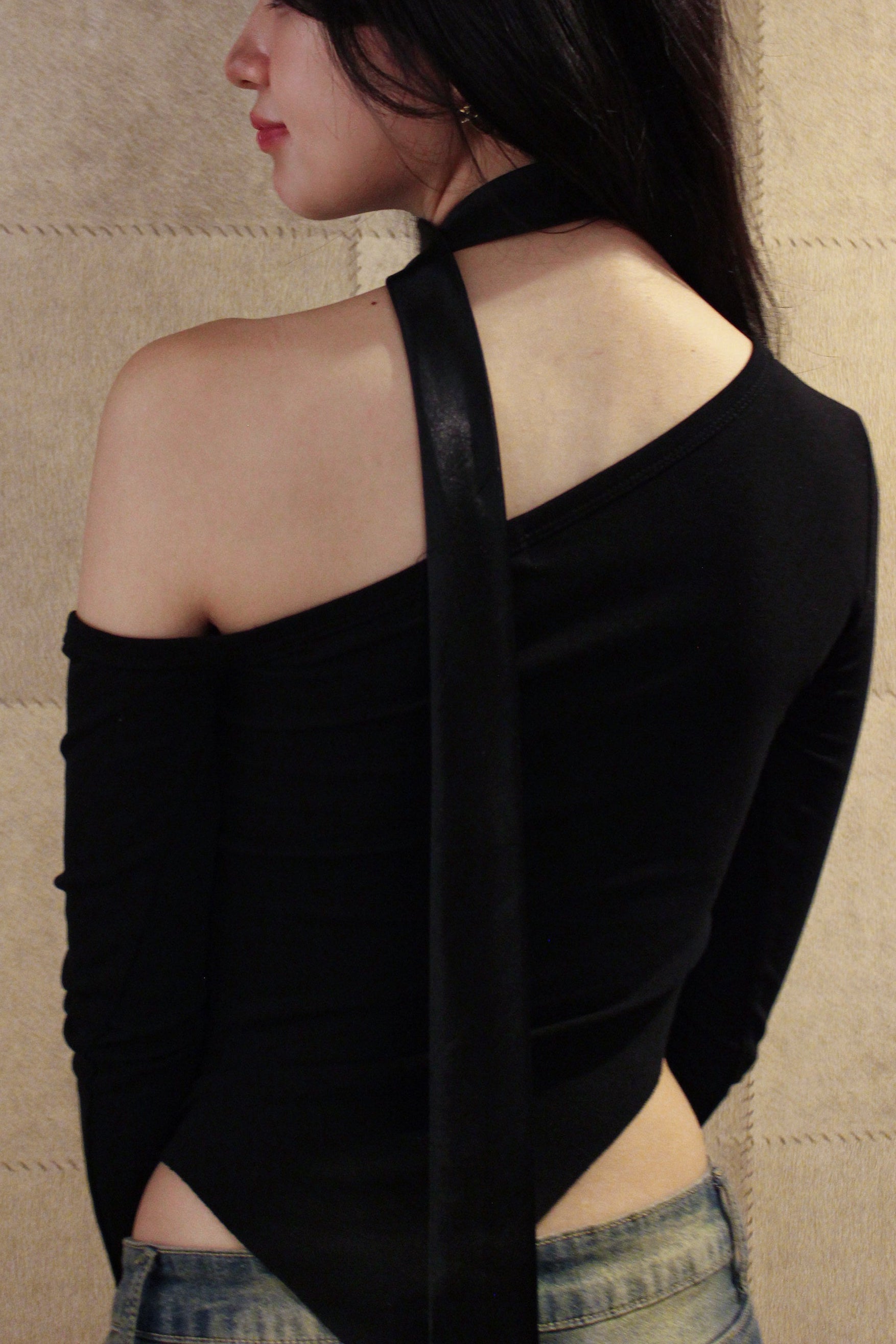 black edge tops.