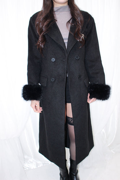 &quot;R&quot; tailored coat.