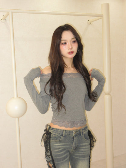 muse en lace off-shoulder.