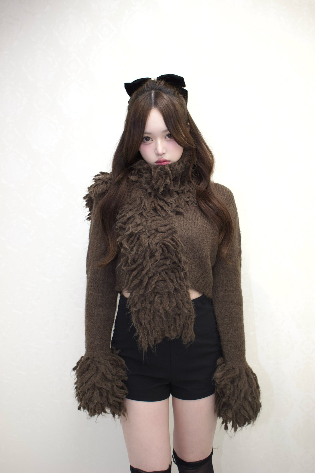 neck drape cardigan.