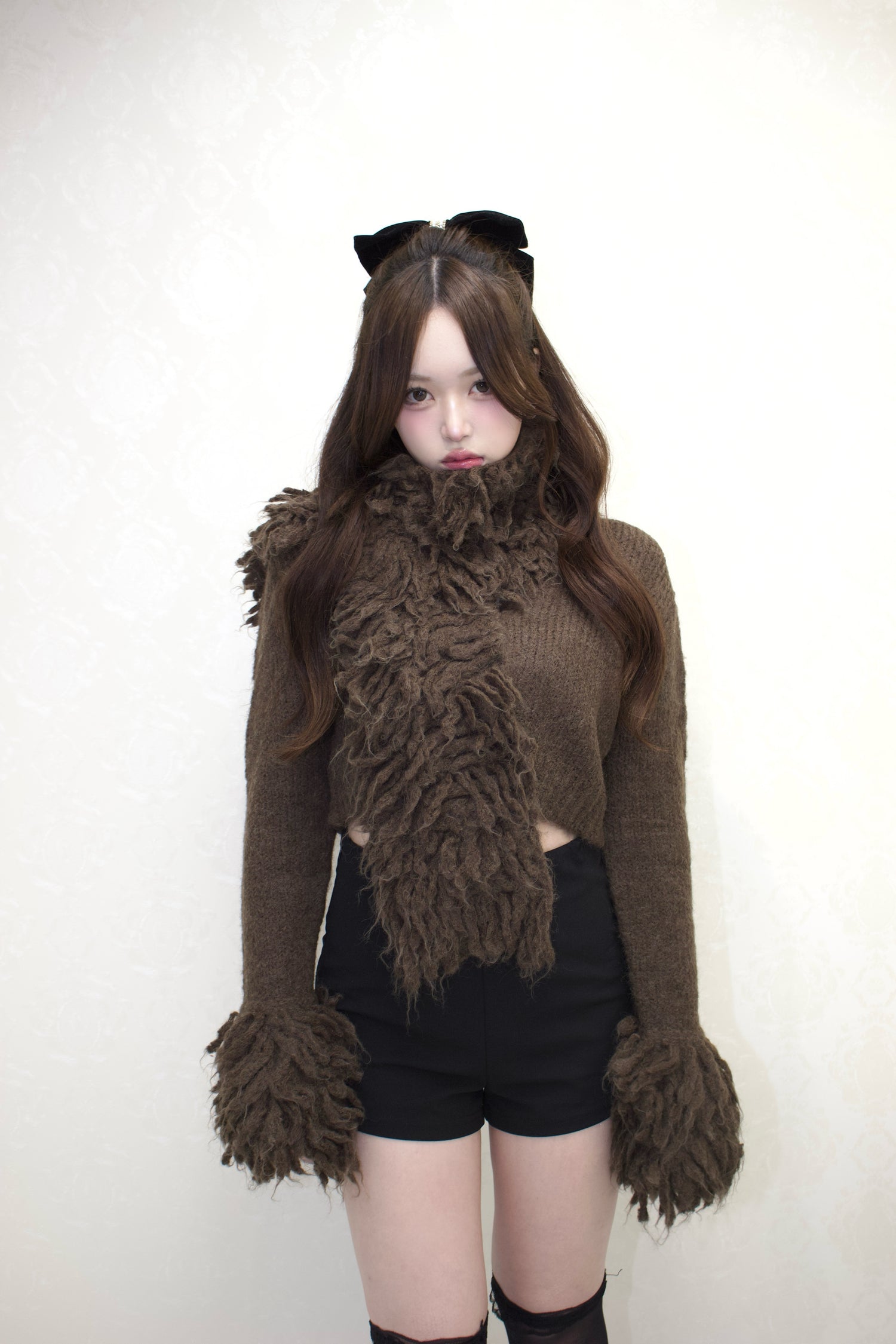 neck drape cardigan.