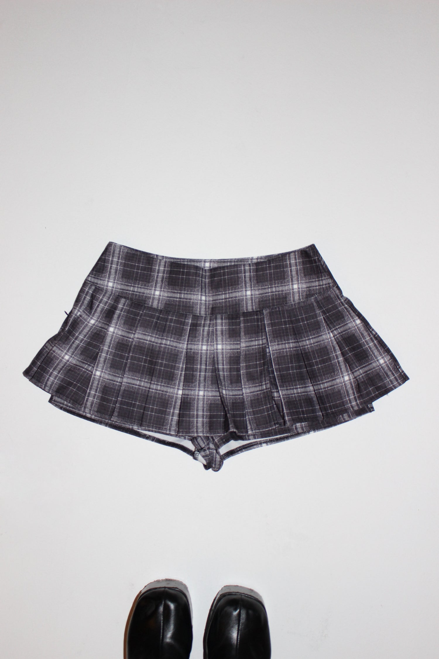 bitter check skirt.