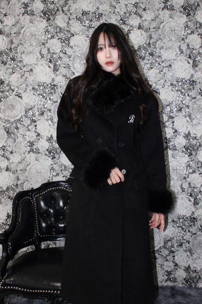 &quot;R&quot; tailored coat.