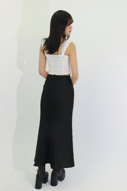 lace-up bustier.