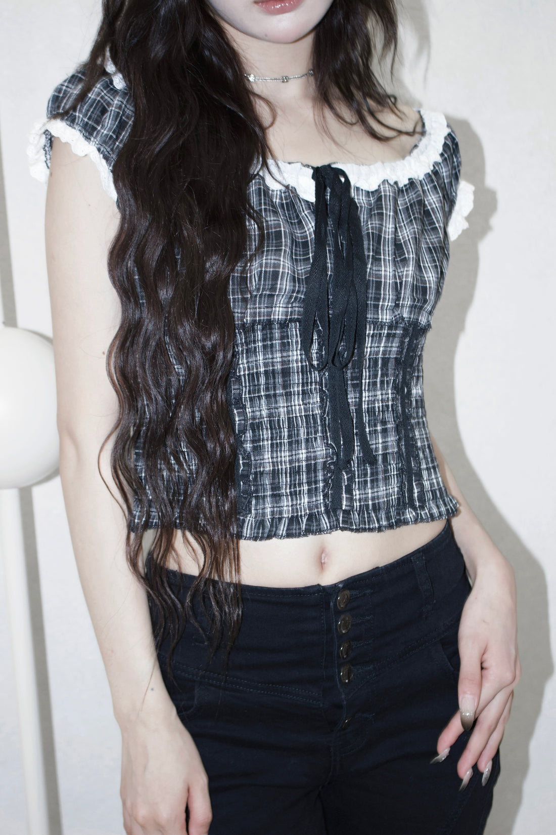 noire check tops.