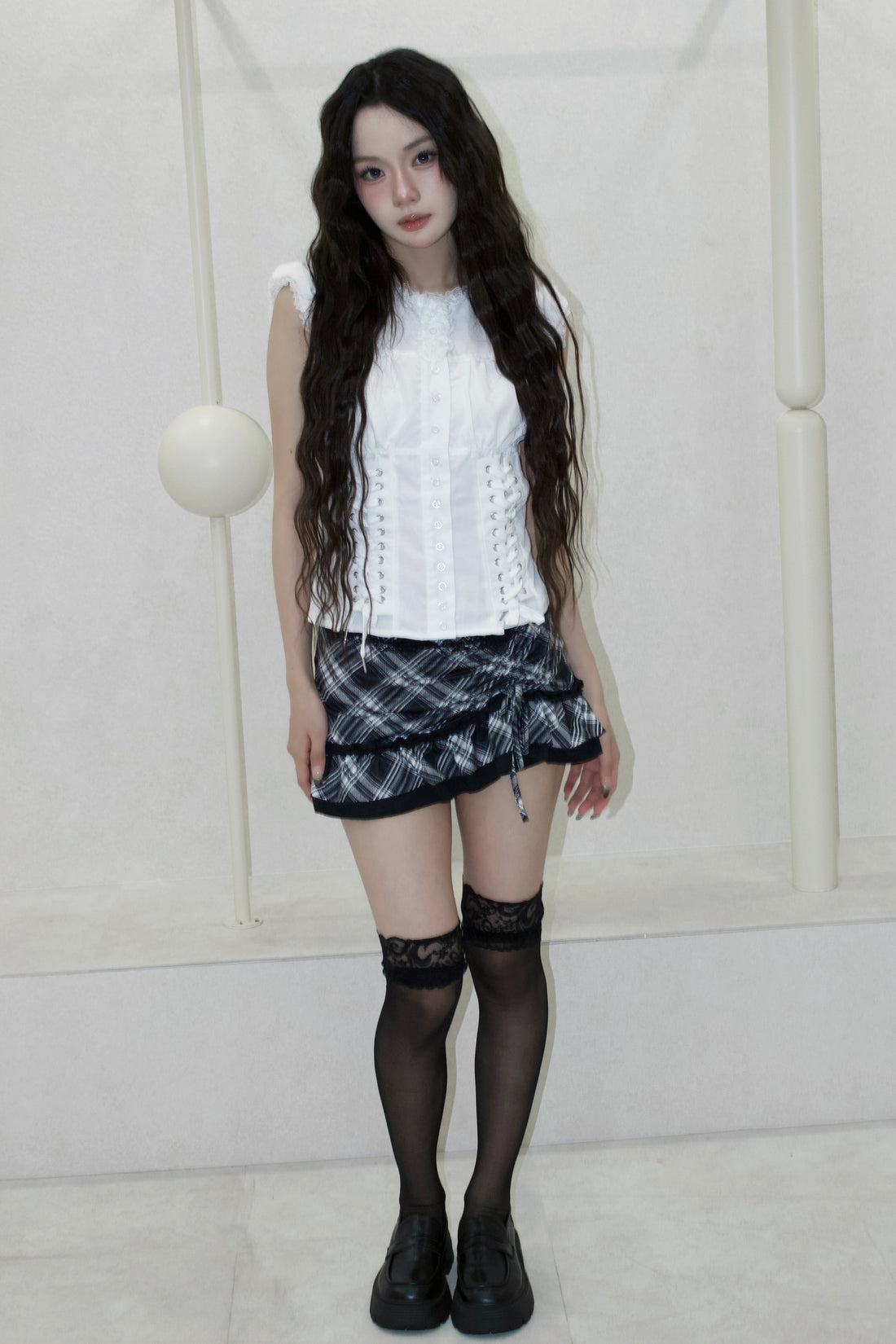 lace plaid skirt.