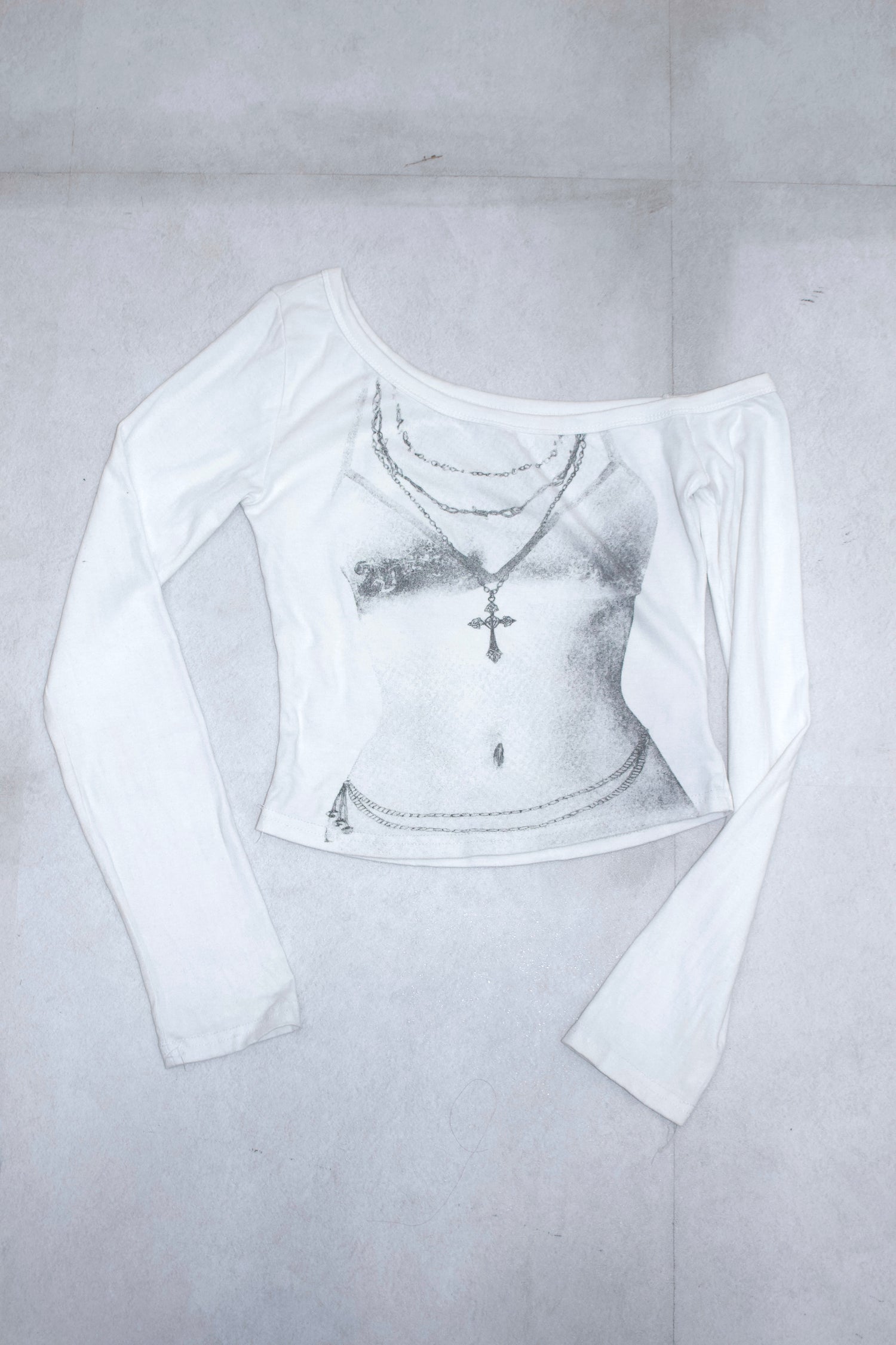 lure fit tops.