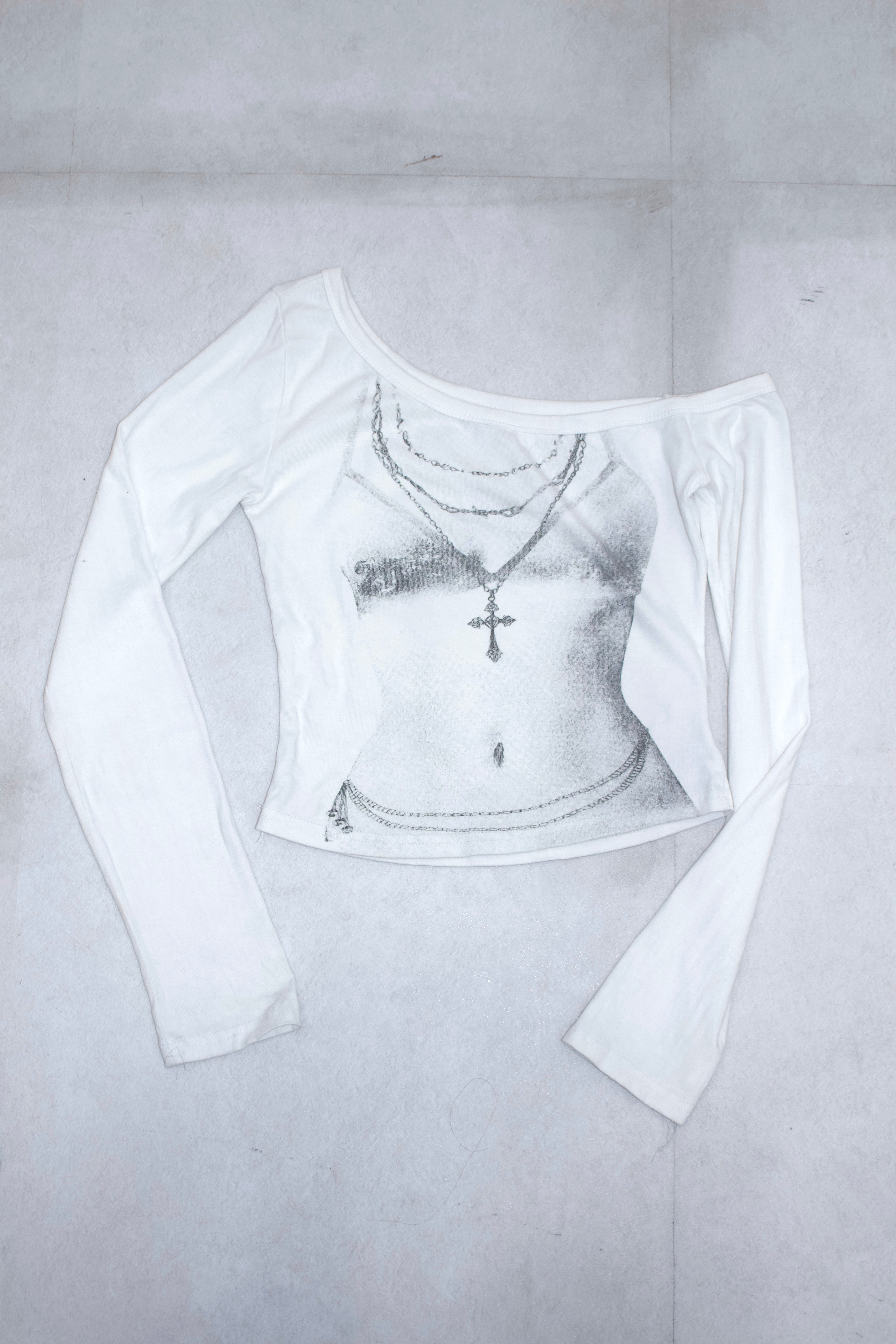lure fit tops.