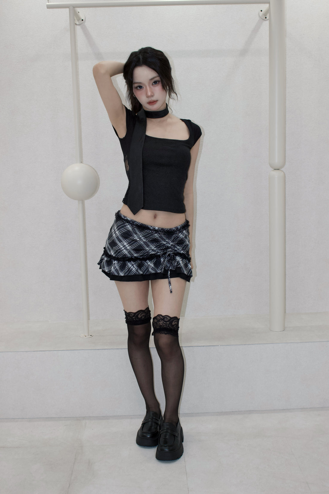 lace plaid skirt.