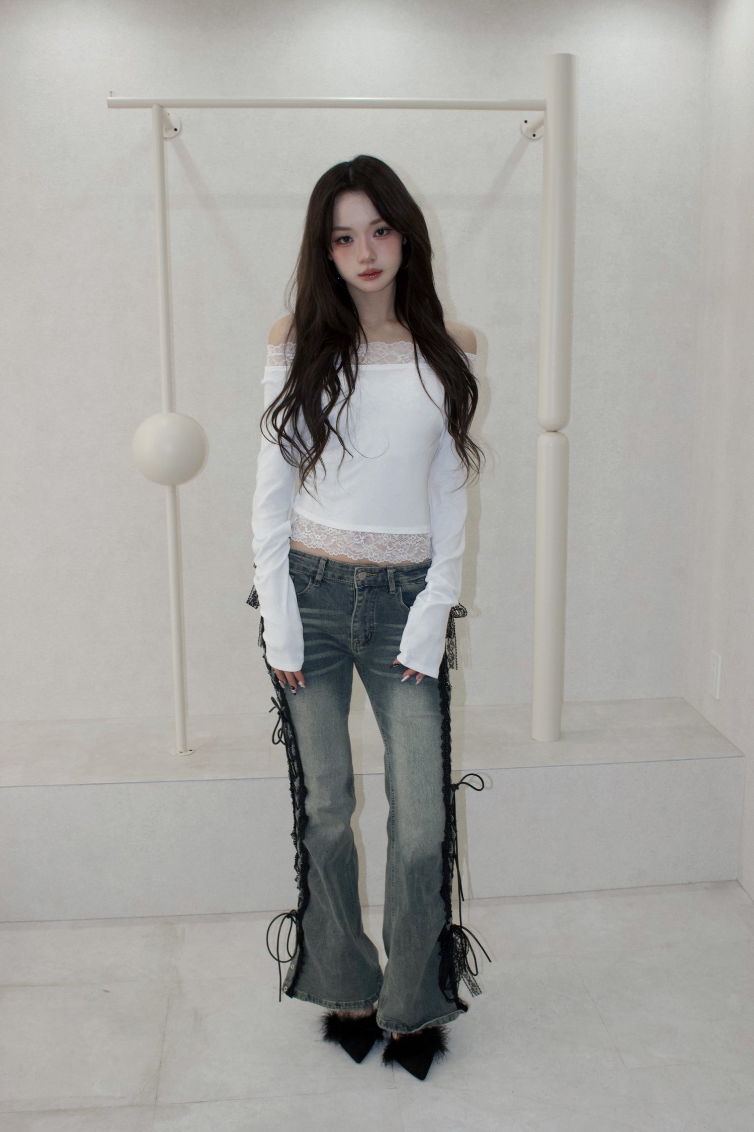muse en lace off-shoulder.