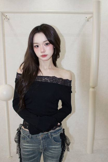 muse en lace off-shoulder.