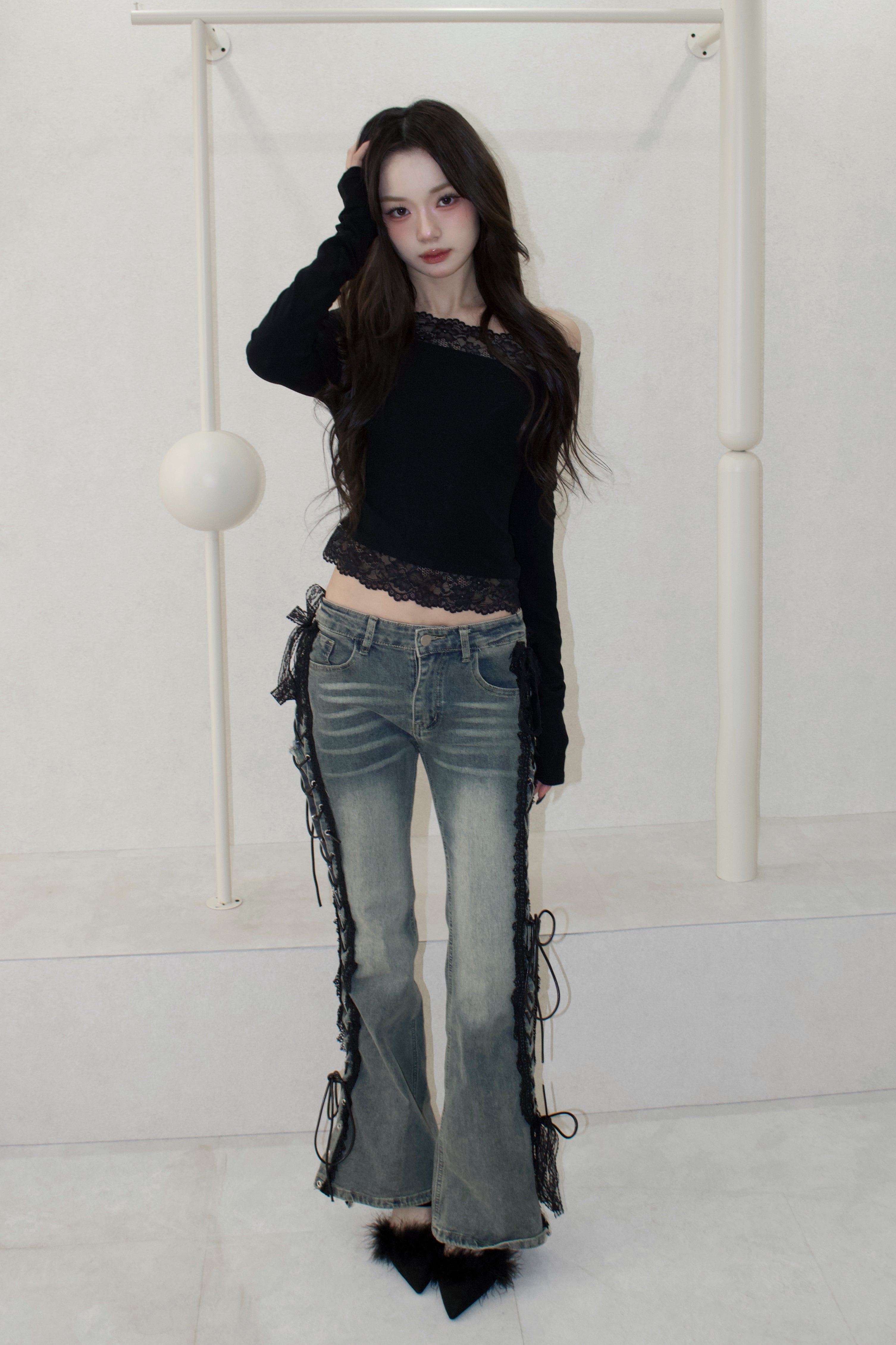 muse en lace off-shoulder.