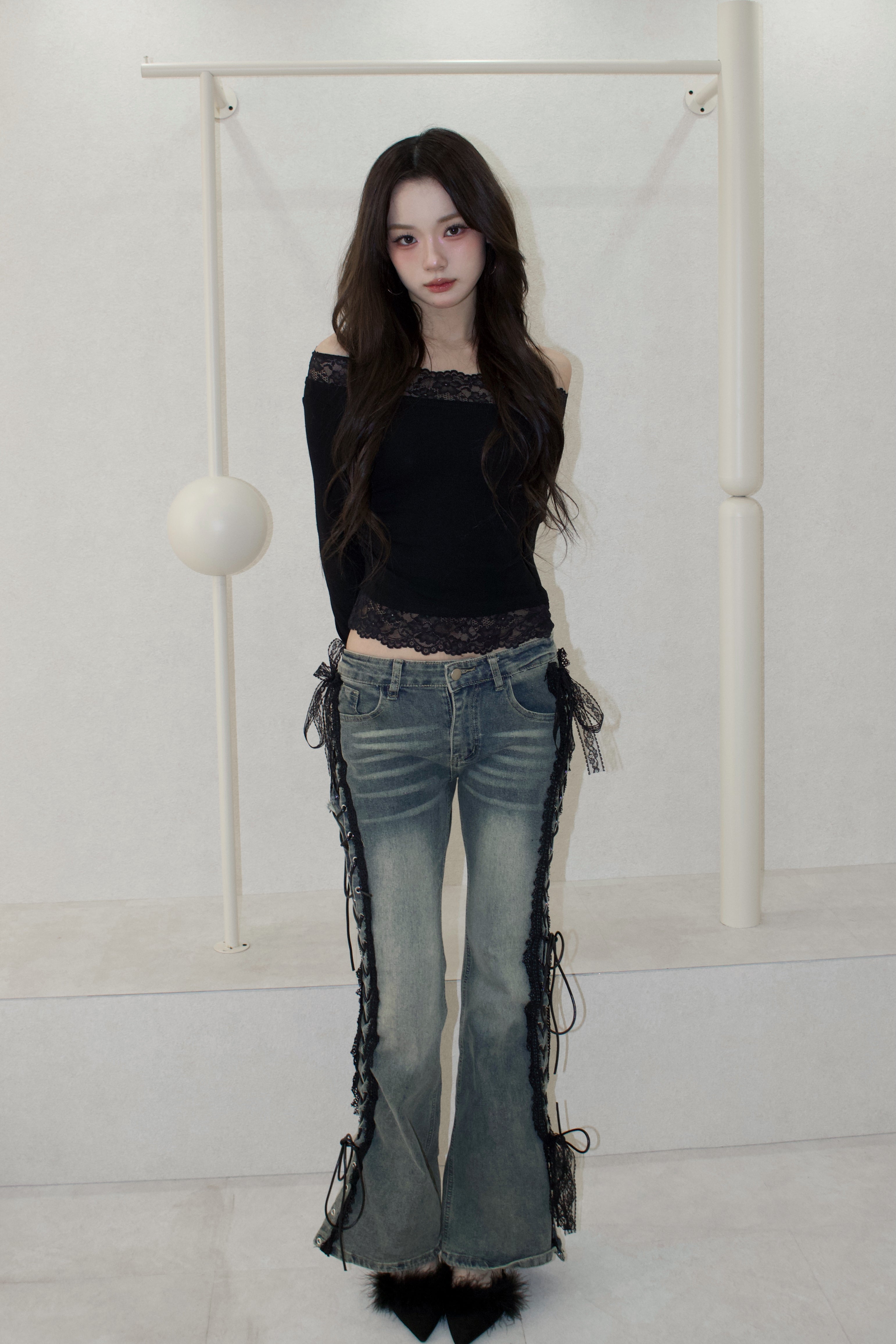 muse en lace off-shoulder.