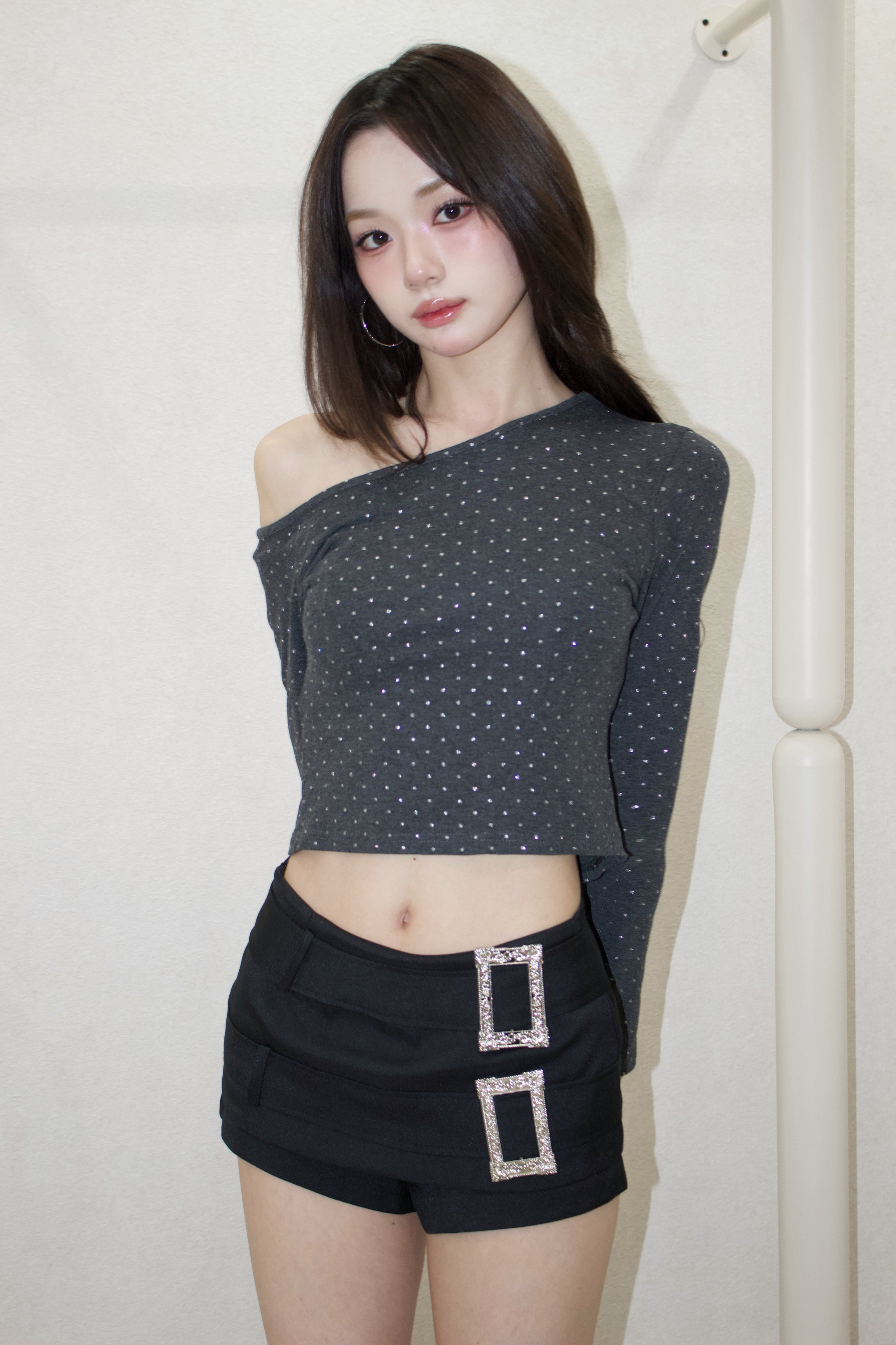 asym noir tops.