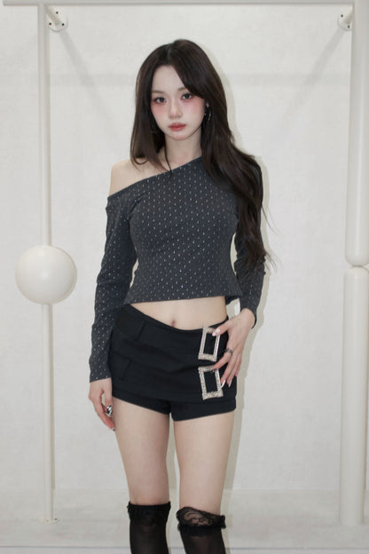 asym noir tops.