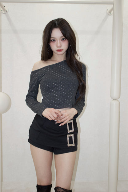 asym noir tops.