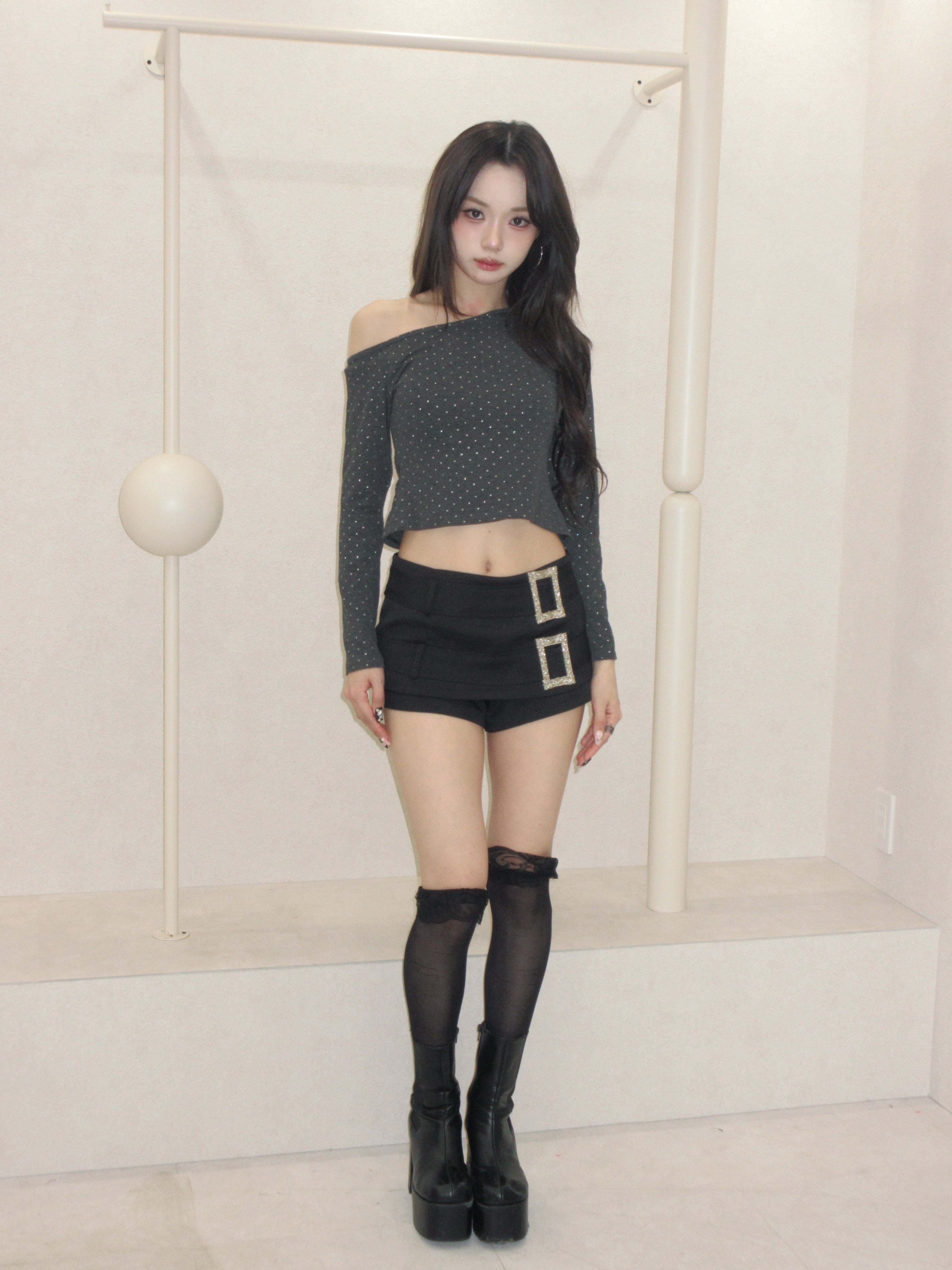 asym noir tops.