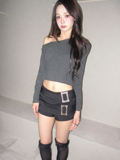asym noir tops.