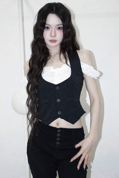 Sabrina melow tops.