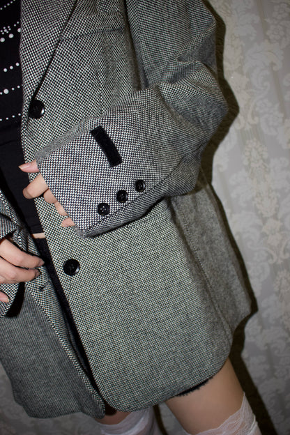 femme ’80s jacket.