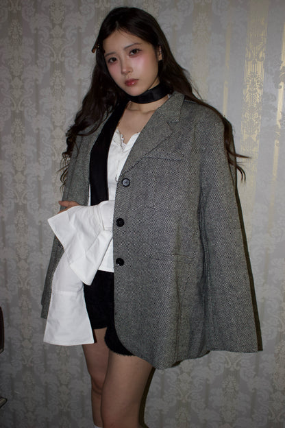 femme ’80s jacket.