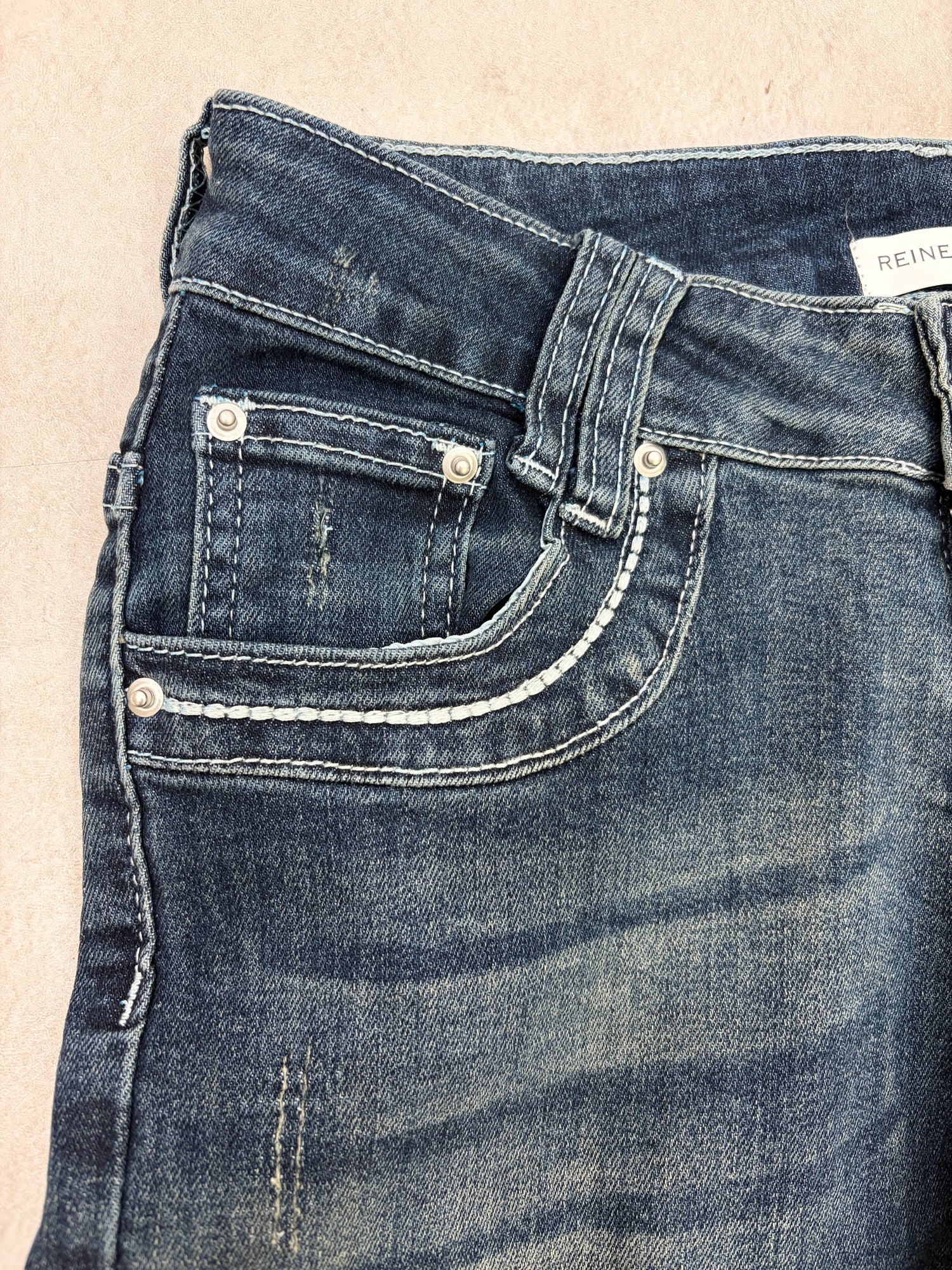 model fit denim.