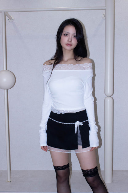 dolly lace skirt.