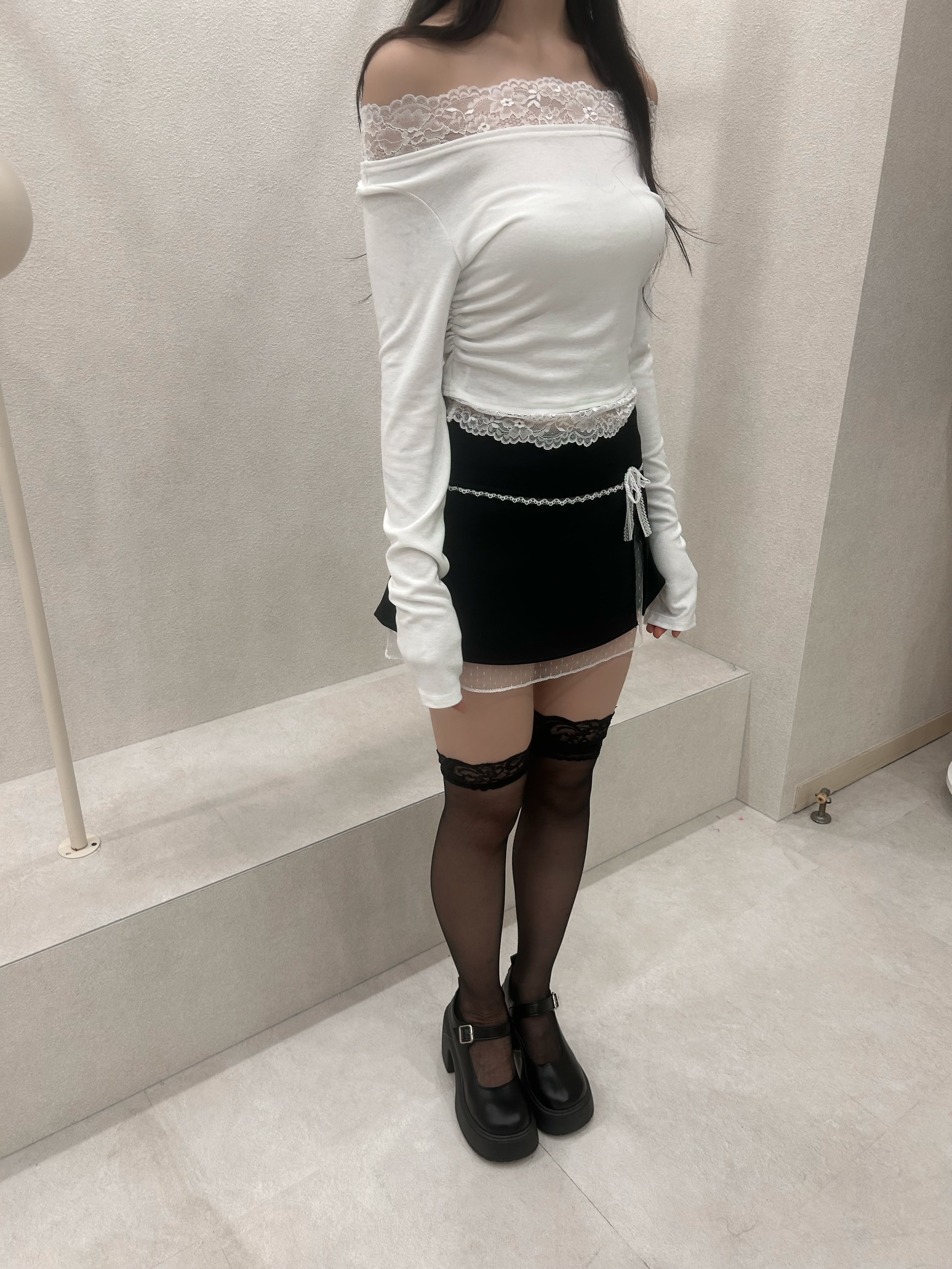 dolly lace skirt.