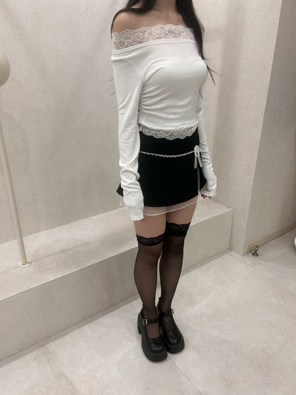 dolly lace skirt.