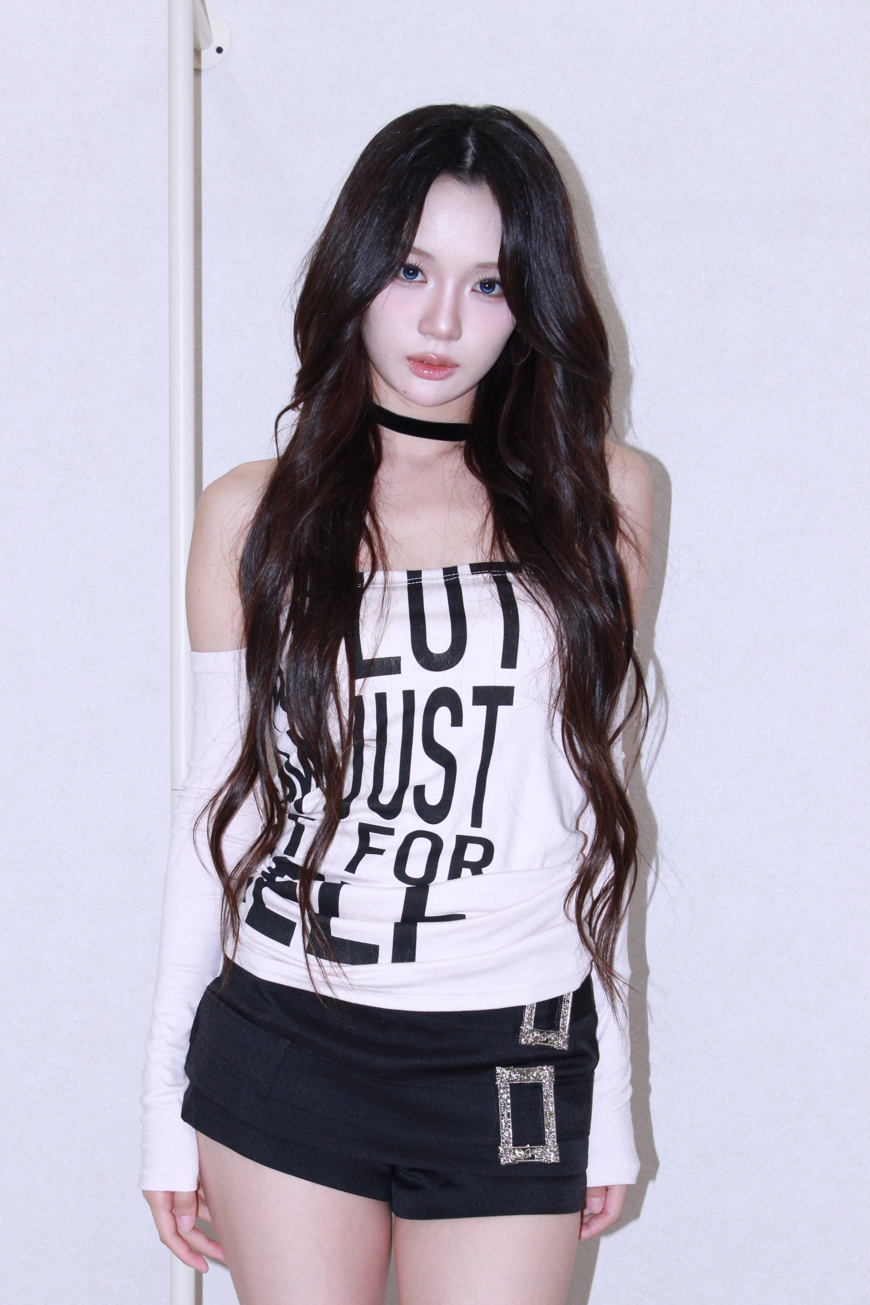 attitude logo tops.