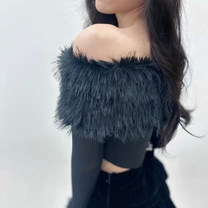 far×off-shoulder corset.